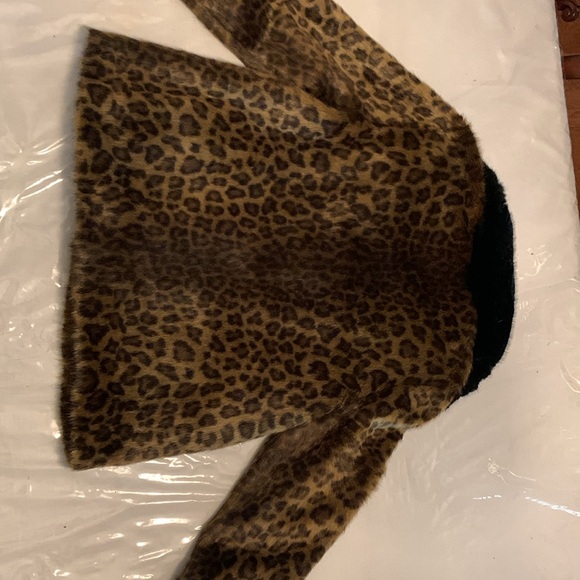 Kate Spade leopard print faux fur short jacket - Picture 4 of 7